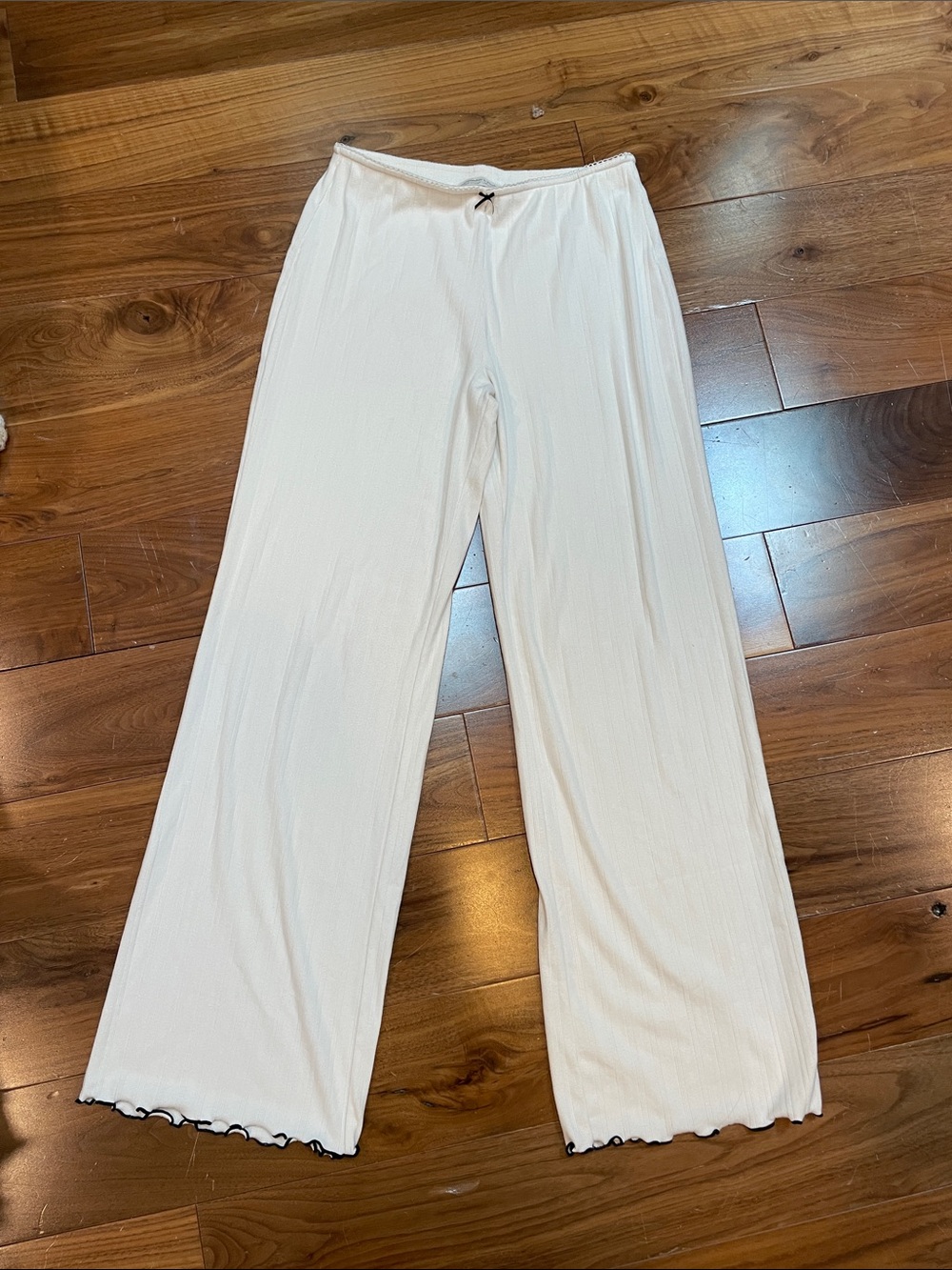 Abercrombie & Fitch Cream women’s pointelle sleep Pants size small